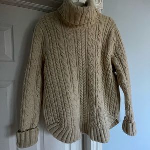 Duluth Turtle Neck sweater
